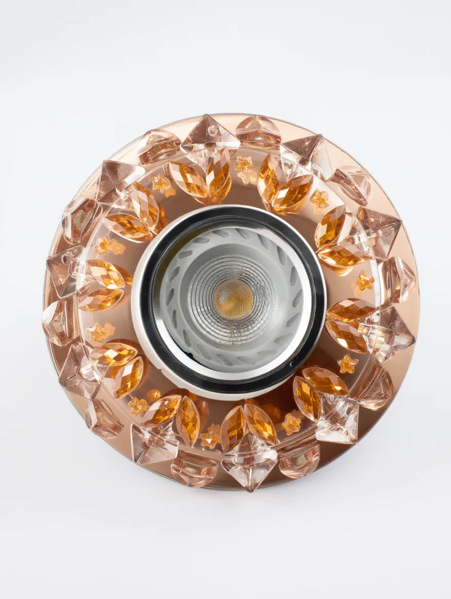 Nouveau modèle de lumière de plafond à LED en cristal RGB